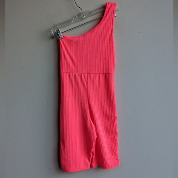 I Saw It First neon pink ribbed one shoulder one piece romper - Picture 5 of 5